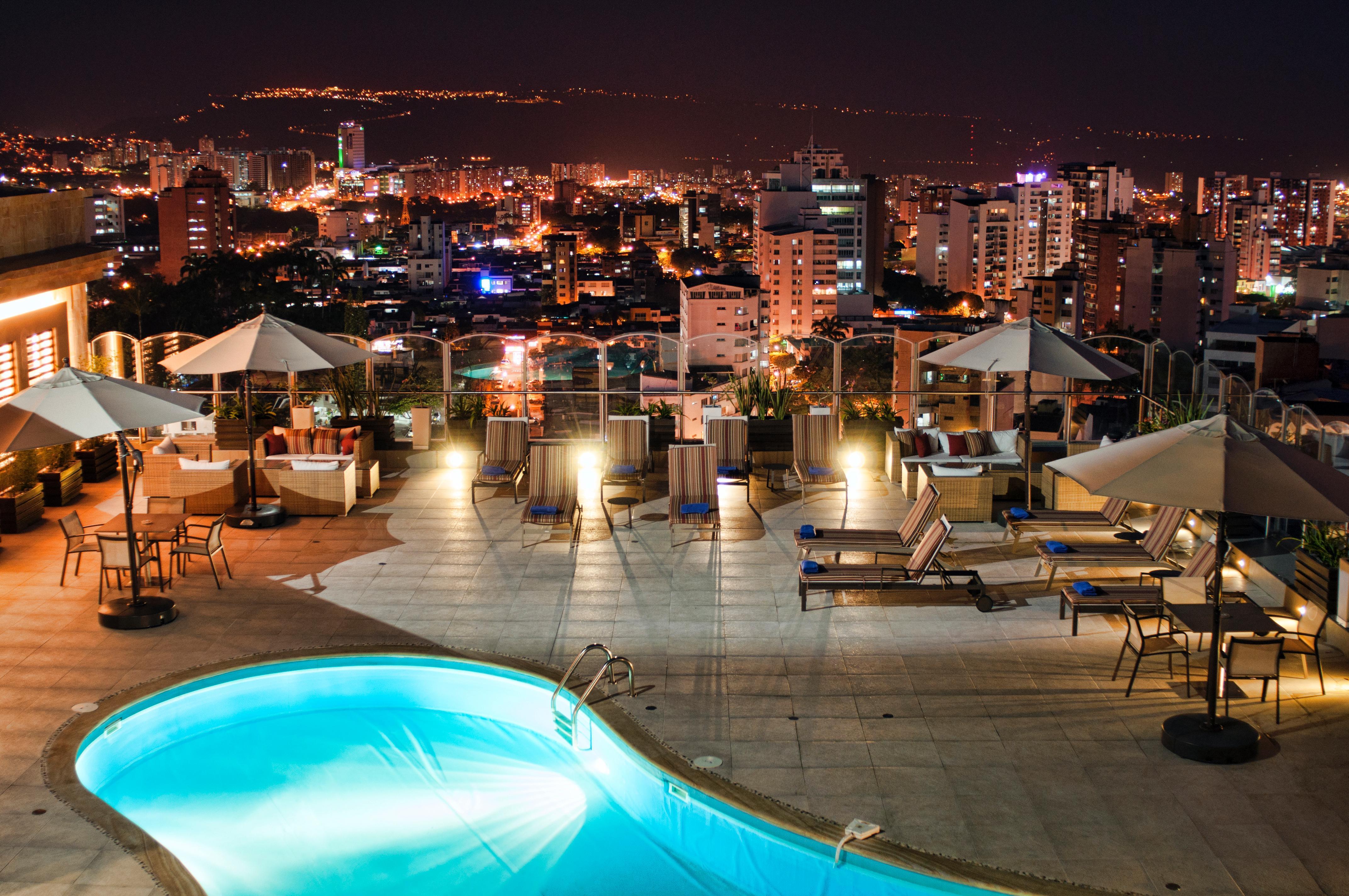 Hotel Dann Carlton Bucaramanga Exterior foto View of the city from the hotel
