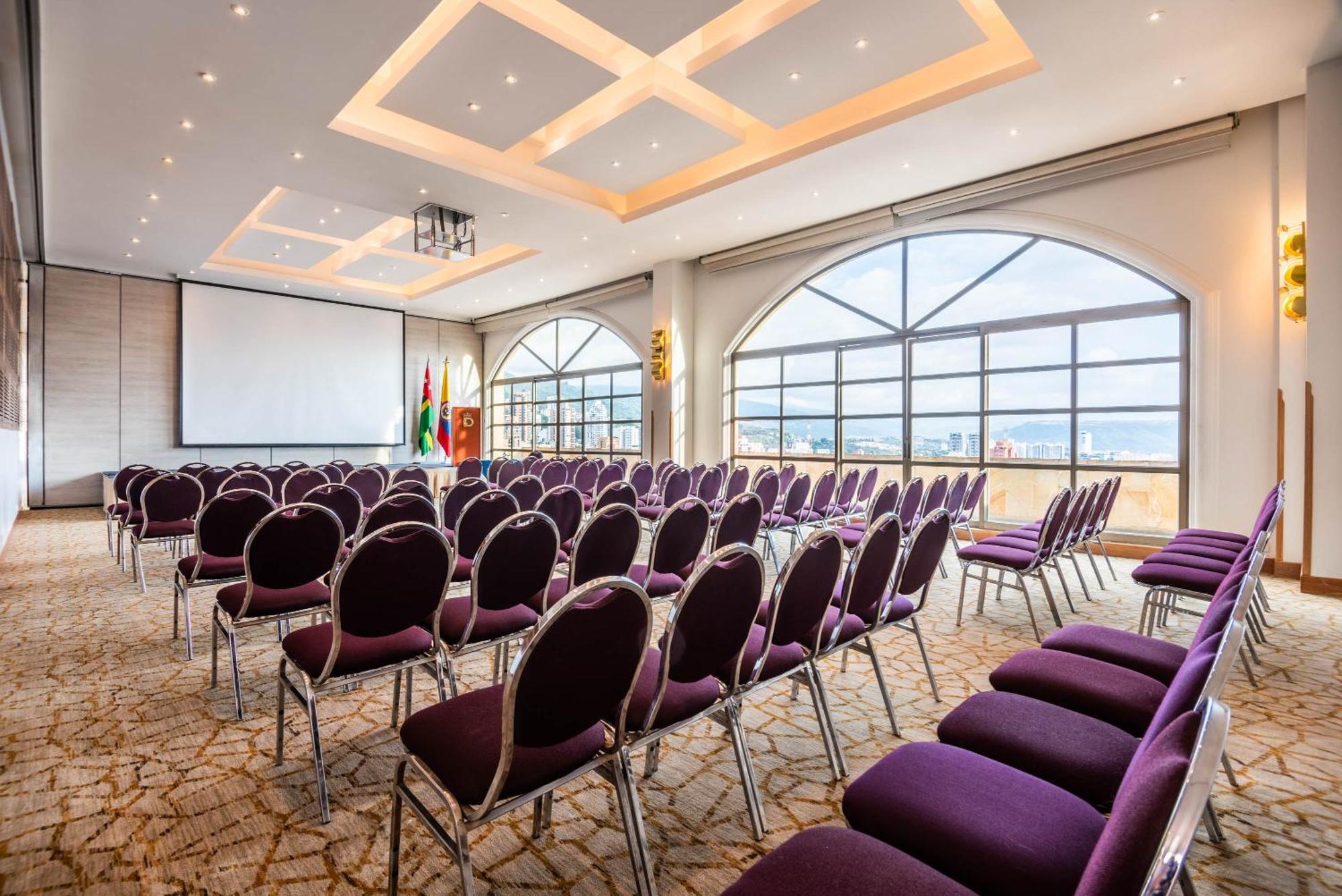 Hotel Dann Carlton Bucaramanga Exterior foto Meeting room