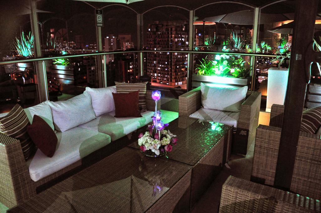 Hotel Dann Carlton Bucaramanga Exterior foto The Sky Bar